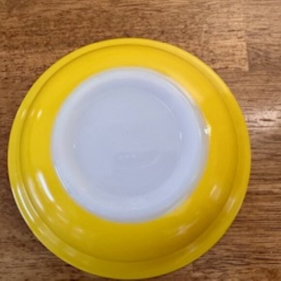 Vintage Phoenix Sprayware Yellow Glass Bowls Set British MCM Opaline Mixing Bowl - Picture 8 of 9